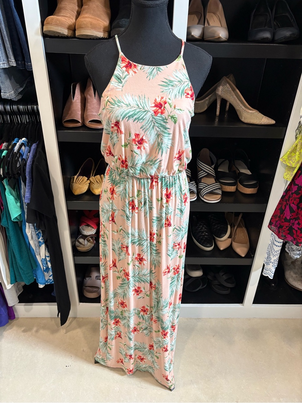 Forever 21 Blush Pink Tropical Print Halter Maxi Dress